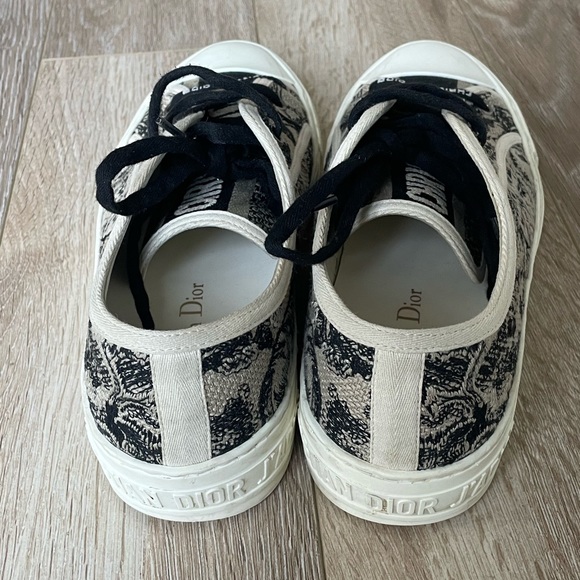 DIOR Walk’n’Dior Sneaker - Picture 3 of 5
